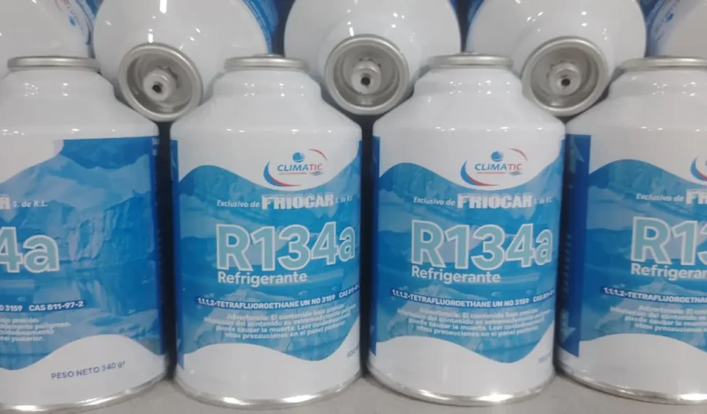 Carga de refrigerante automotriz R134a y R1234yf