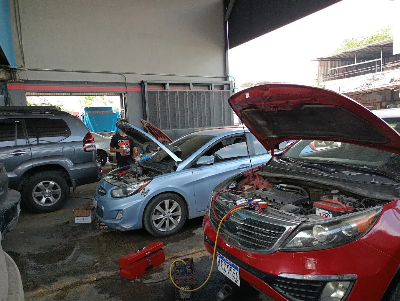 Servicio técnico de aire acondicionado automotriz de Friocar HN